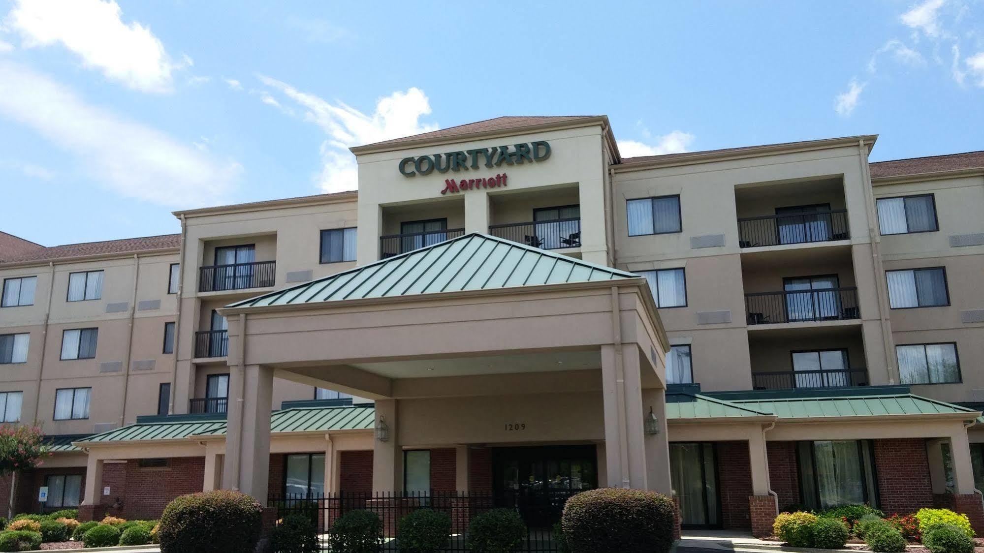 Courtyard By Marriott Decatur Hotel Exterior foto